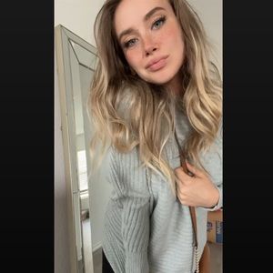 Small gray top